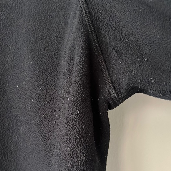 Patagonia Women’s Black Quarter Zip Pullover XL - Picture 4 of 5